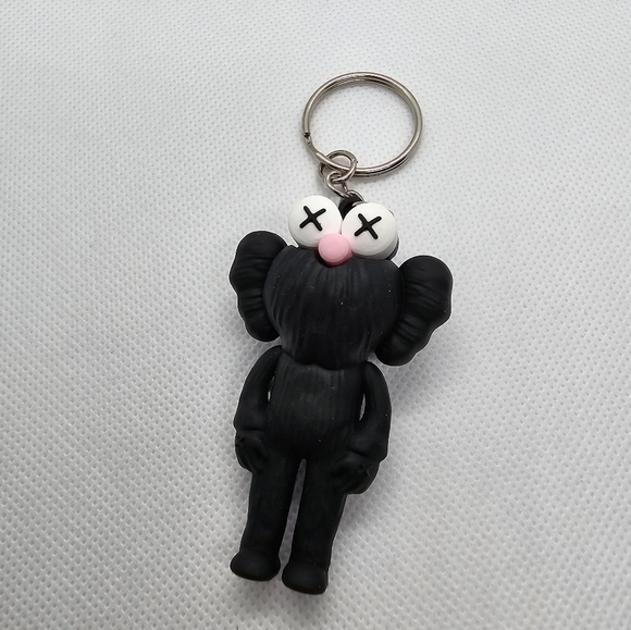 Kaws BFF Black Keychain - Picture 1 of 1